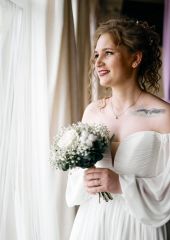 Настюша в платье бренда Kira Nova