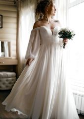 Настюша в платье бренда Kira Nova