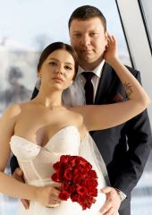 Валерия в модели 32-22 от Lady Lusso