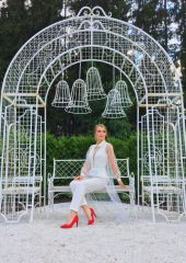 Полина в комбинезоне "Марсель"